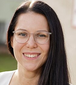 Linda Holzmann
